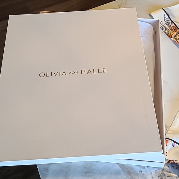 NWT Olivia von Halle Archive Print Ingo Cora Ivory Goldfish Pajamas - Picture 9 of 9